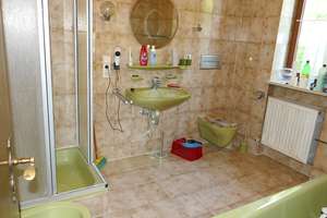 IHR NEUES ZUHAUSE MIT AUSSICHT ÜBERS ROTTAL: GERÄUMIGES EINFAMILIENHAUS INKL. EINLIEGERAPPARTEMENT! – Die vollständige Adresse der Immobilie erhältst du vom Anbieter., 94086 Bad Griesbach im Rottal – Vorschaubild 13