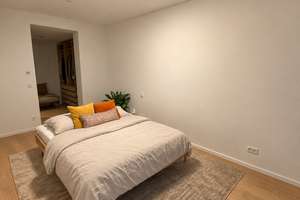 Möblierte 2-Zimmer-Wohnung im ROOTS mit Wasser- & Elbphilharmonie-Blick – Lucy-Borchardt-Straße 4, 20457 HafenCity, Hamburg – Vorschaubild 6