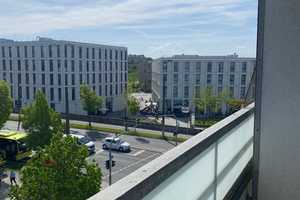 Appartement mit Balkon } nur für Studenten, Azubis – Fritz-Fend-Str. 1+3, 93047 Regensburg – Vorschaubild 6