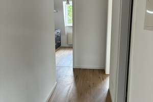 2-Zi-Whg, neues Bad, Balkon, EBK, Garage, STP, Keller – Burggrafenweg 4, 69181 Leimen – Vorschaubild 7