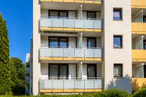 Attraktive Kapitalanlage: gut vermietete 2-Zimmer-Wohnung in Bogenhausen, Isarnähe St. Emmeram – Die vollständige Adresse der Immobilie erhältst du vom Anbieter., 81925 Oberföhring, München – Vorschaubild 2