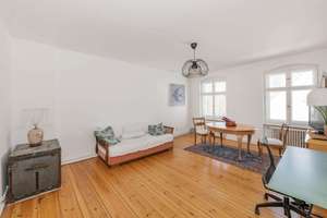 Wunderschöne Altbauwohnung mit 3 Zimmern und DG - Rohling mit Baugenehmigung in Charlottenburg – Die vollständige Adresse der Immobilie erhältst du vom Anbieter., 10625 Charlottenburg, Berlin – Vorschaubild 2