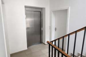 Helle 3-Zimmer-Obergeschosswohnung mit Balkon in Berlin-Mahlsdorf – Die vollständige Adresse der Immobilie erhältst du vom Anbieter., 12623 Mahlsdorf, Berlin – Vorschaubild 11