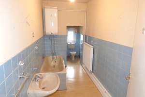 Dreifamilienhaus in DU-Neumühl, mit großem Baugrundstück, 8 Garagen und Mietsteigerungspotential! – Die vollständige Adresse der Immobilie erhältst du vom Anbieter., 47166 Neumühl, Duisburg – Vorschaubild 12