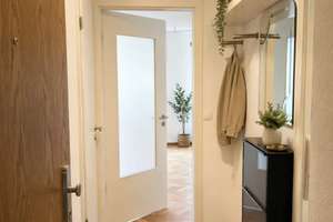 Lebendig wohnen in Regensburg: 2-Zimmer-Wohnung mit Balkon – Furtmayrstraße 8, 93053 Kasernenviertel, Regensburg – Vorschaubild 2