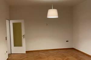 Blick ins Grüne: Schöne 2-Zimmer-Wohnung in Oberkassel/Balkon – Die vollständige Adresse der Immobilie erhältst du vom Anbieter., 40545 Oberkassel, Düsseldorf – Vorschaubild 4