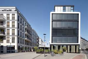 RIVIERA CANNES-BelsenPark: 3-Zi-ETW im 1. OG. Lift. EBK. G-WC. Parkett. Balkon. TG auf Wunsch. – Theo-Champion-Straße xx, 40549 Oberkassel, Düsseldorf – Vorschaubild 32