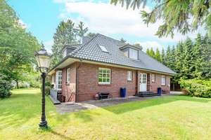 Einfamilienhaus mit Klasse – Alter Postweg 107a, 21220 Seevetal – Vorschaubild 1