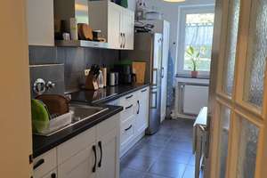  Gemütliche helle 2-Zimmer-Wohnung in Oberbilk incl. Einbauküche, Echtholzparkett
