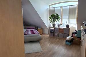 Wunderschöne , helle 4-Zimmer Dachatelierwohnung mit sonniger Südterrasse in München-Laim  – Hartelstraße 6a, 80689 St. Ulrich, München – Vorschaubild 12