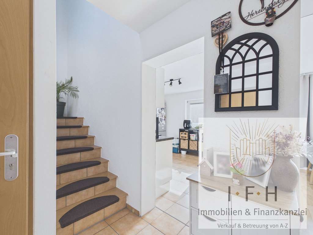 Immobilie in Ballrechten-Dottingen - Ballrechten-Dottingen - Zwei Einheiten, stabile Miete - Bild 2