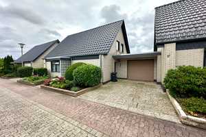 Schickes , gemütliches EFH mit Garage sowie idyllischen Garten in Wob-Vorsfelde – Stendaler Straße 49, 38448 Wolfsburg – Vorschaubild 1