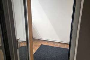 Möbliertes City-Studio mit Loggia & Skylineblick in Frankfurt-Bockenheim – Die vollständige Adresse der Immobilie erhältst du vom Anbieter., 60486 Bockenheim, Frankfurt am Main – Vorschaubild 9