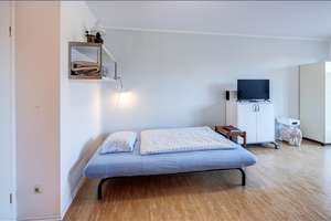 Möbliert: Wenige Gehminuten zum St-Quirin-Platz in Harlaching – Die vollständige Adresse der Immobilie erhältst du vom Anbieter., 81547 Giesing, München – Vorschaubild 3