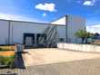 AB SOFORT ✓ RAMPE + EBEN ✓ Lager + Werkstatt-/Service (4.500 m²) sowie Büro (1.500 m²) zu vermieten