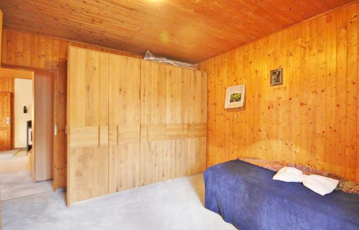 Immobilie in Hinterschmiding - "Für Menschen, die das Besondere lieben"
Liebevolles Unikat mit 2 Garagen, großzügigem Grundstück u - Bild 3