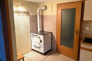 Wohnhaus mit schönem Garten, Garage und perfekter Scheune – Die vollständige Adresse der Immobilie erhältst du vom Anbieter., 93464 Tiefenbach – Vorschaubild 5