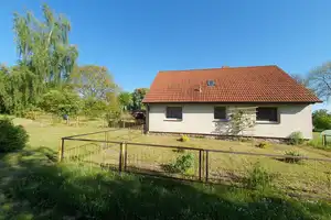 Natur pur – Einfamilienhaus mit großem Grundstück und Seenähe – Mecklenburg-Strelitz (Kreis) – Vorschaubild 4