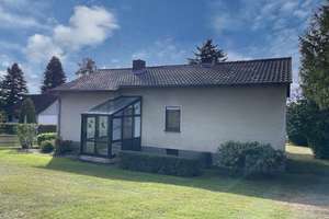 Bungalow mit großem Grundstück am Ortsrand von Hofgeismar-Friedrichsdorf – Die vollständige Adresse der Immobilie erhältst du vom Anbieter., 34369 Hofgeismar – Vorschaubild 3