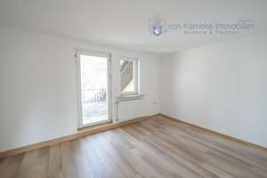 Großzügige DHH mit 2 WE auf 1.181m² Grundstück und Entwicklungspotenzial – Die vollständige Adresse der Immobilie erhältst du vom Anbieter., 90765 Stadeln, Herboldshof, Mannhof, Fürth – Vorschaubild 11