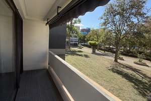 Helle, modernisierte 2 Zimmer-Wohnung mit Loggia, Einbauküche & Stellplatz in ruhiger Lage – 55246 Mainz-Kostheim, Wiesbaden – Vorschaubild 6
