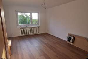 Uninahe 3-Zimmer Wohnung mit 2 Loggias und Tiefgaragenstellplatz – Jägerhofstraße 108A, 42119 Elberfeld, Wuppertal – Vorschaubild 3