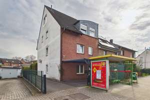 Attraktives Zweifamilienhaus in bevorzugter Lage mit Pool und Doppelgaragen – Die vollständige Adresse der Immobilie erhältst du vom Anbieter., 46149 Holten, Oberhausen – Vorschaubild 3