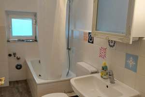 Stilvolles Wohnen in der 6-Parteien-Villa: Saniertes Altbau-Juwel mit Balkon & Parkplatz am Nerotal – Stiftstraße 23, 65183 Mitte, Wiesbaden – Vorschaubild 10
