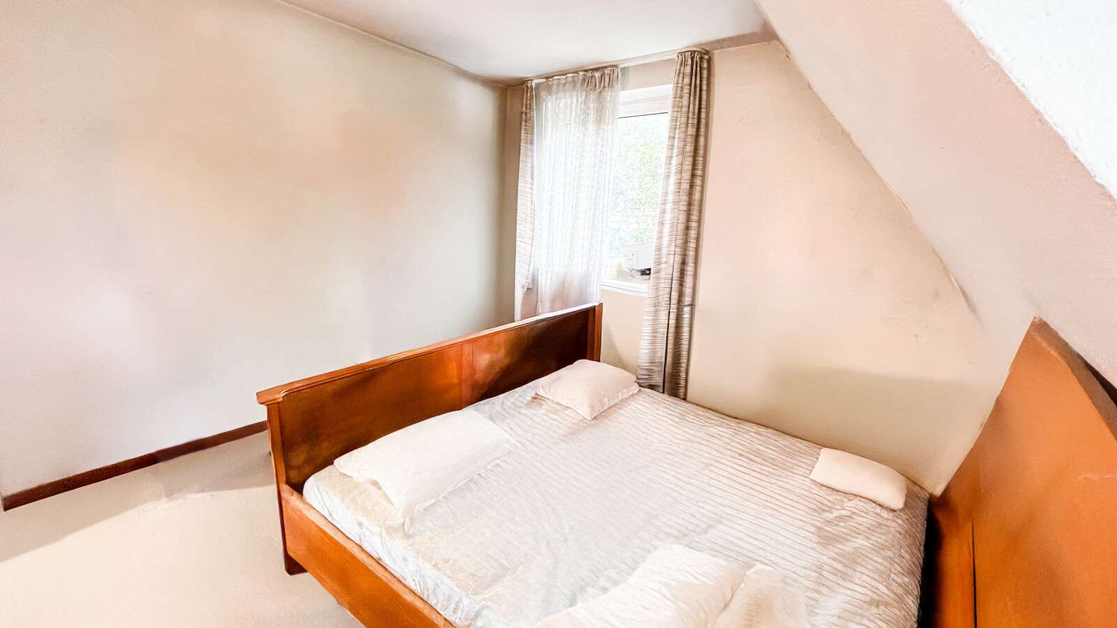 Immobilie in Weißbach - Großzügiges Einfamilienhaus mit Entwicklungspotenzial - Bild 1