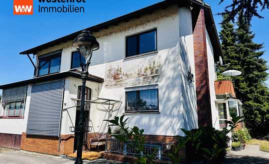 Gewerbehalle mit separatem Wohnhaus (2 Wohneinheiten) in KA-Neureut
