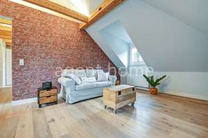 MÖBLIERT - LOFT STYLE - Gemütliche Dachgeschosswohnung – Die vollständige Adresse der Immobilie erhältst du vom Anbieter., 70184 Bopser, Stuttgart – Vorschaubild 1