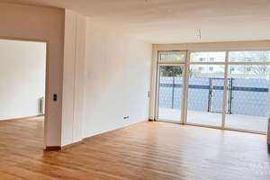 Exklusives Wohnungsangebot in Augsburg - zwei sanierte Einheiten mit laufenden Mieteinnahmen