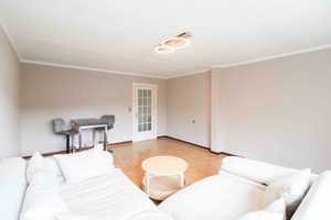 Top angebunden in Winterhude: Bezugsfreie Dachgeschosswohnung in Alsternähe. – Hamburg – Vorschaubild 9
