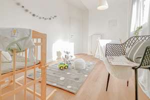 Zentral in HH-Niendorf: Einfamilienhaus (5,5 Zimmer) mit sonnigem Garten und PKW Stellplatz – Die vollständige Adresse der Immobilie erhältst du vom Anbieter., 22459 Niendorf, Hamburg – Vorschaubild 9