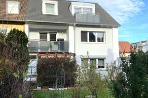 Investieren Sie in Ihre Zukunft:
Saniertes 3-Familienhaus mit 
Keller, Garage, Stellplatz und Gart – Weißenburg-Gunzenhausen (Kreis) – Vorschaubild 1