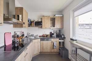 Lichtdurchflutete moderne 5-Zimmer-Eigentumswohnung mit Loggia in schöner Wohnlage von Westhoven – Die vollständige Adresse der Immobilie erhältst du vom Anbieter., 51149 Ensen, Köln – Vorschaubild 9
