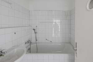 Bezugsfreie 3 Zi-Whg in DER Architektur-Ikone: im Oskar Niemeyer Haus im 3. OG mit Balkon – Altonaer Strasse 14, 10557 Hansaviertel, Berlin – Vorschaubild 8