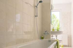 Lichterfüllte 3-Raum-Wohnung nahe Parkanlage – Zschopauer Str. 110, 9126 Bernsdorf, Chemnitz – Vorschaubild 4
