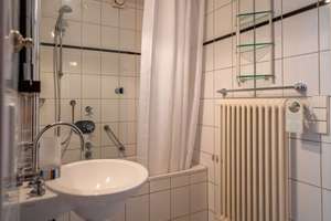 Möblierte 2,5-Zimmer-Wohnung mit Balkon in Toplage auf der Gänsheide – Die vollständige Adresse der Immobilie erhältst du vom Anbieter., 70184 Gänsheide, Stuttgart – Vorschaubild 6