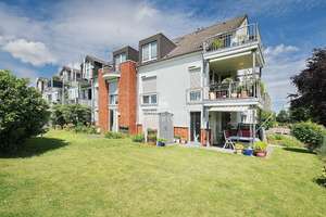 Düsseldorf-Itter! Wunderbare 3-Zimmer-Gartenwohnung mit Blick ins weite Grün!