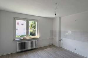 Attraktive 2-Zimmer-Wohnung – frisch modernisiert mit Balkon und Badewanne – Im Westerbruch 54, 45327 Katernberg, Essen – Vorschaubild 2