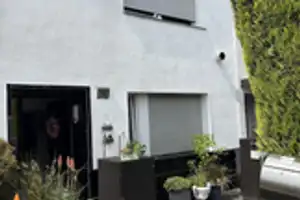 Stilvolles 4-Raum-Reihenhaus mit gehobener Innenausstattung in Solingen Solingen-Mitte – Ginsterweg 75, 42651 Solingen – Vorschaubild 1