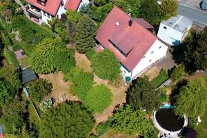 Großes Anwesen: Zweifamilienhaus mit idyllischem Garten in attraktiver Hanglage (Fernblick) – Jägersberg 20, 91480 Markt Taschendorf – Vorschaubild 3