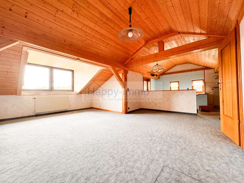 Immobilie in Sauerlach - bezugsfreies 2 Familienhaus mit ausgebauten DG -großes Grundstück Südausrichtung - Bild 1