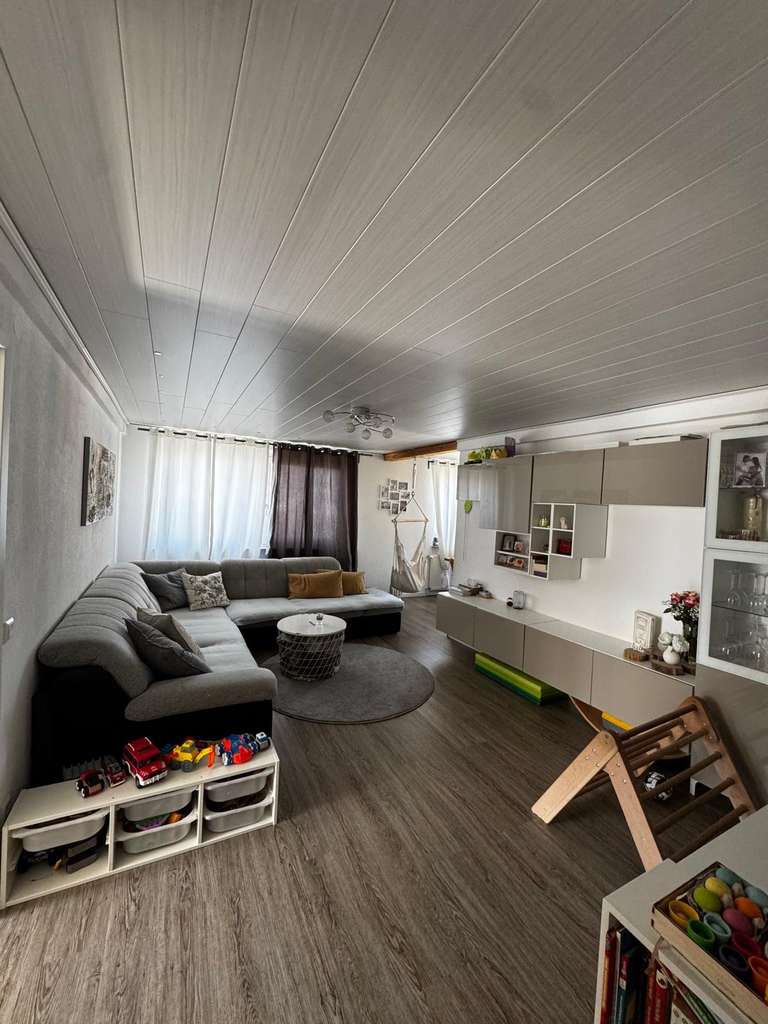 Immobilie in Albershausen - Gepflegte 4-Zimmer-Wohnung im 1. OG in Albershausen - Bild 2