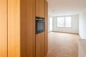 Zentrale und gehobene  2-Zi. Wohnung in Sendling-Westpark  – Die vollständige Adresse der Immobilie erhältst du vom Anbieter., 80686 Land in Sonne, München – Vorschaubild 4
