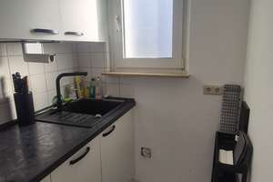 Befristete möbilierte Wohnung für 6 Monate mit zwei Zimmern und Balkon in Frankfurt Rödelheim – 60489 Rödelheim, Frankfurt am Main – Vorschaubild 3