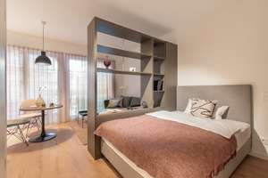 Möbliertes Studio-Apartment mit Blick auf die Elbe - Wentzel Dr. – Kirchenpauerstraße 15a, 20457 HafenCity, Hamburg – Vorschaubild 6