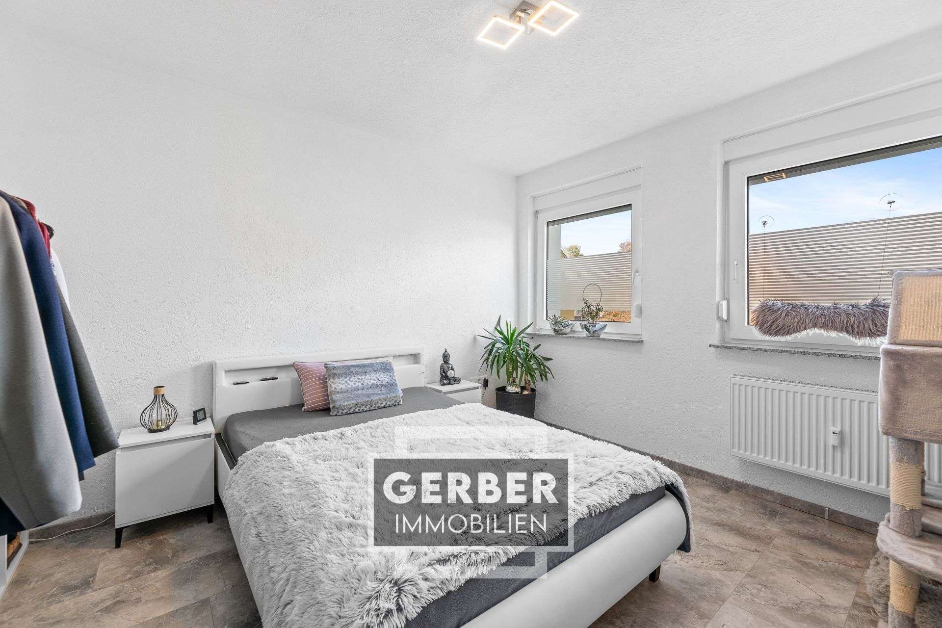 Immobilie in Hof - Sofort beziehbare 2-Zi.-Whg mit Garage - Bild 0