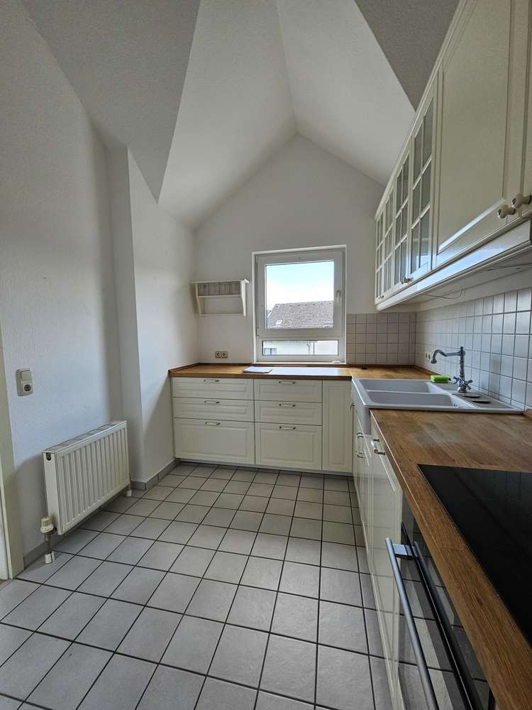 Immobilie in Kelkheim - Wohn(t)raum mit 2 TG-Plätzen in Kelkheim-Mitte zu verkaufen... - Bild 1